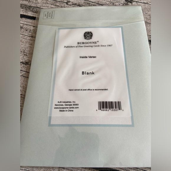 NWT! Lot of 4 greeting cards. Assorted designs. New in packaging. - Picture 10 of 10